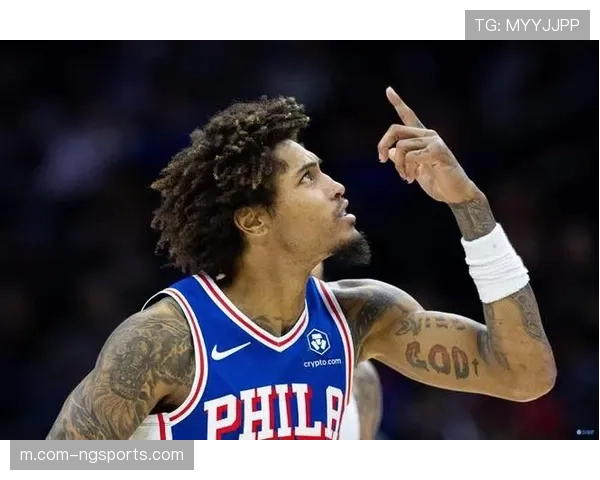 乌布雷21分8篮板3助攻 侧翼火力支援恩比德